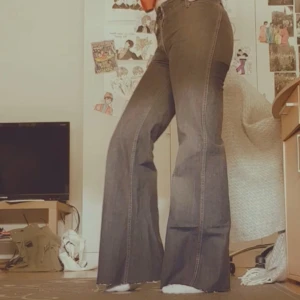 Svarta Gul & Blå Jeans 70tal - Äkta Gul & Blå bootcuts från 70talet! Köpta secondhand.