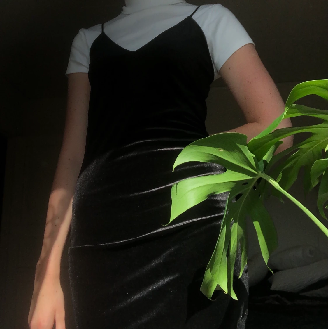 Svart sametsklänning