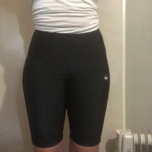 Adidas cykelbyxor  - Jättefina och sköna cykelbyxor från adidas