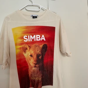 Zara strl M - Aldrig använd.köparen står för frakten 