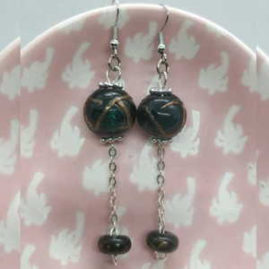 Hängande örhängen 🐝 - Handgjorda Örhängen✨