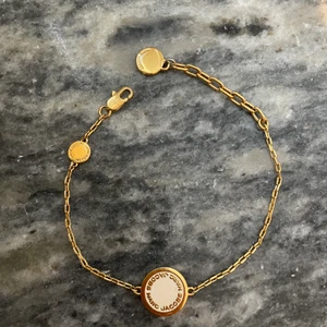 Marc Jacobs armband - Armbandet är i superbra skick😄💕