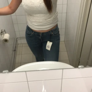 Tiger of sweden size 27/32 - Nytt skick, aldrig använt, prislapp kvar, original pris 1499