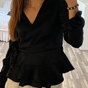 Fest topp - Säljer denna superfina tröja i stl. S💕