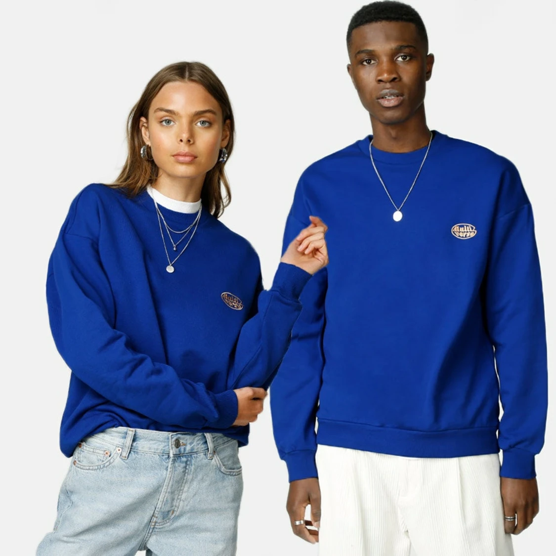 Mörkblå sweatshirt