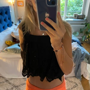 Topp från zara  - Söt svart topp ifrån zara