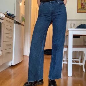 Yoko Jeans - Jeans från monki i modellen Yoko! Säljer för att de blivit lite små:(