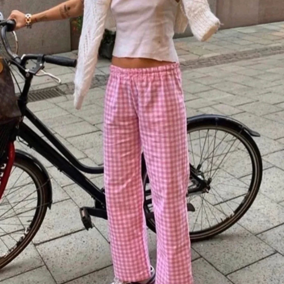 Säljer jättefina rutiga byxor!