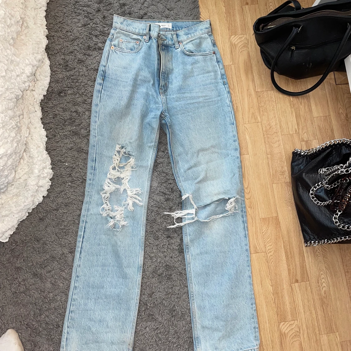 Jeans med slitningar - 90