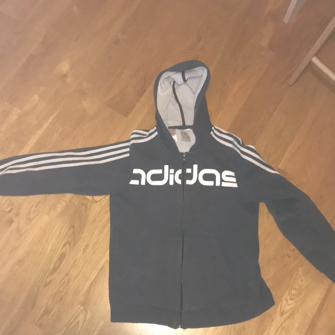 Adidas kofta strl S Mörkgrå - 90