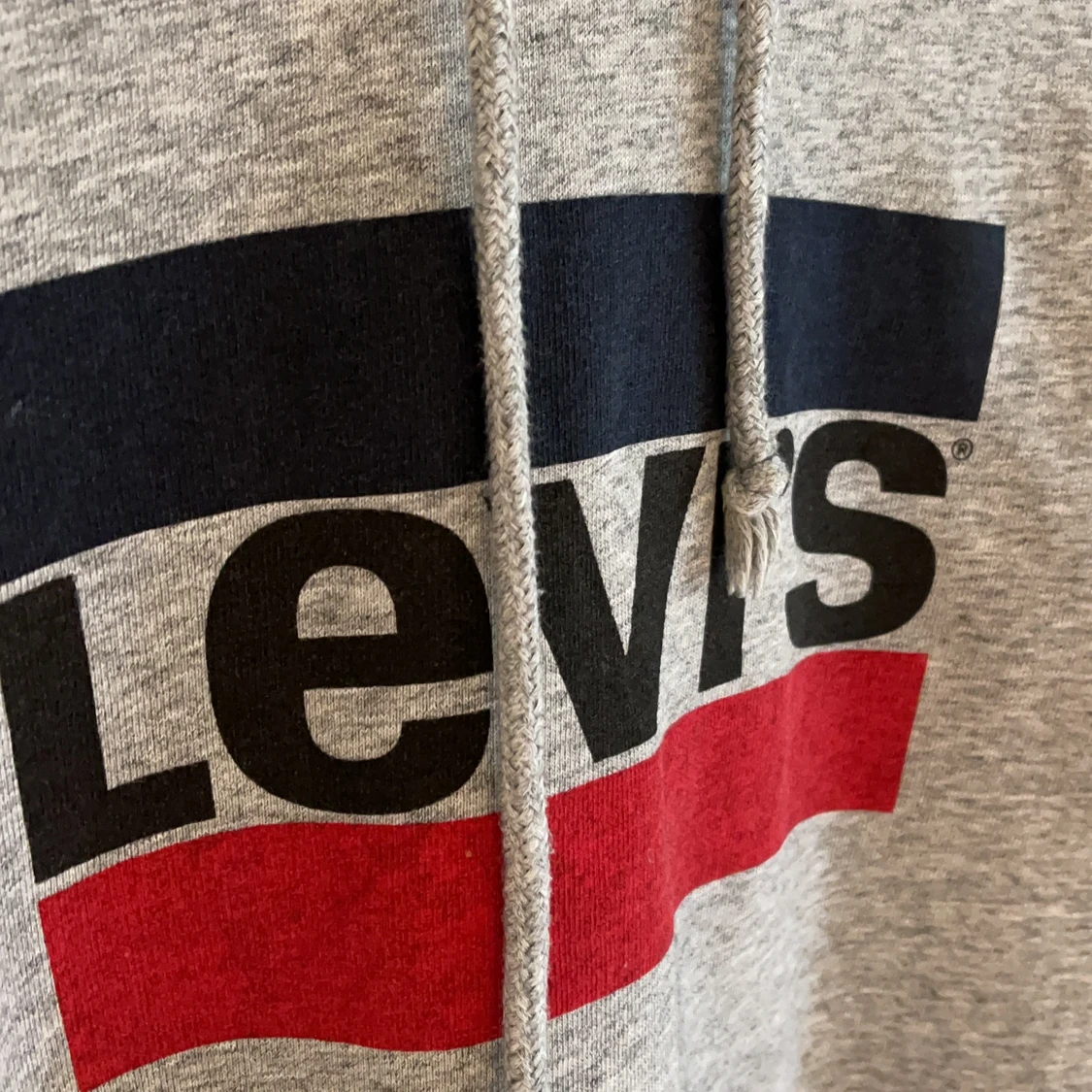 Oversized Levi’s hoodie - 90