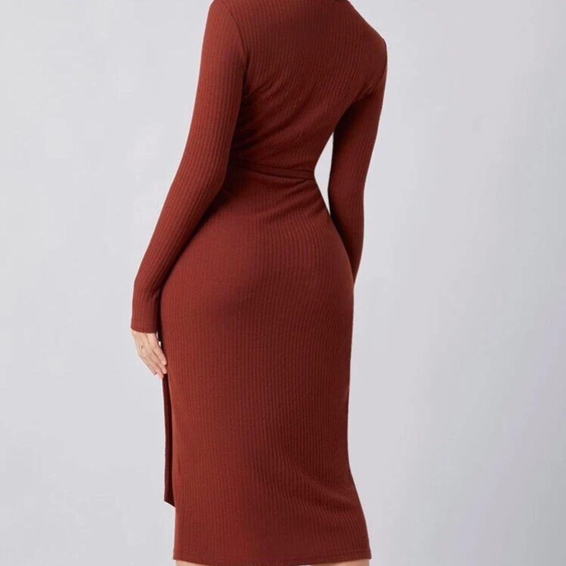 Elegant omlottklänning  - 90