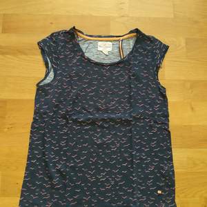 Bird pattern from lindex Holly&Whyte collection T-shirt