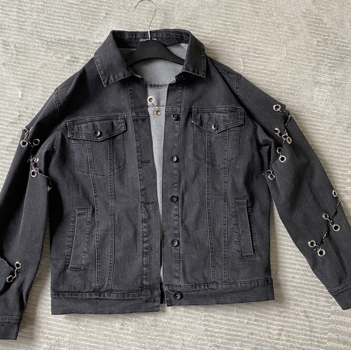 Jeansjacka, jeans, jacka, vårjacka, svartjacka, svartjeansjacka 