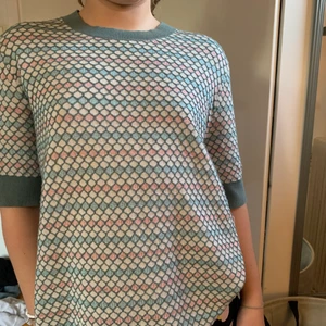 Zara tröja - Så fin pastell färgad tröja som är ur fin inför sommarn! 