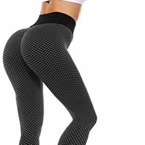 Butt leggings  - Trendiga ”butt” leggings med rouge-detalj bak! Sitter som en smäck!! Strl är M men sitter bra på mig som vanligtvis är S och ibland XS🖤 Endast testade = nyskick!