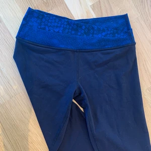 Lululemon tights - Super fina lulle byxor i st xs, jätte bra skick hör av dig vid frågor!!💕💕💕💓💓💓💓💓