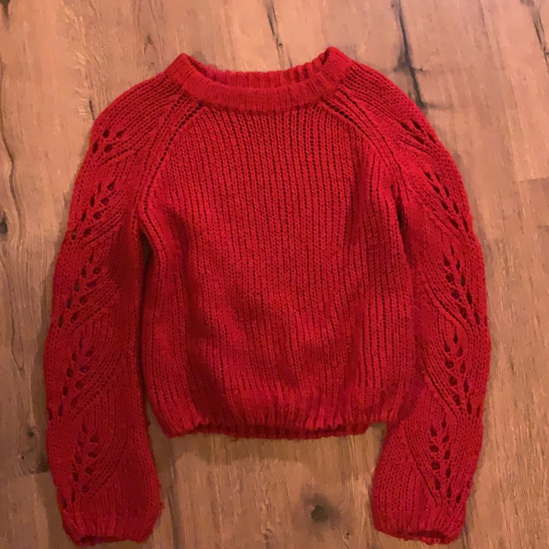 stickad röd tröja  - 91