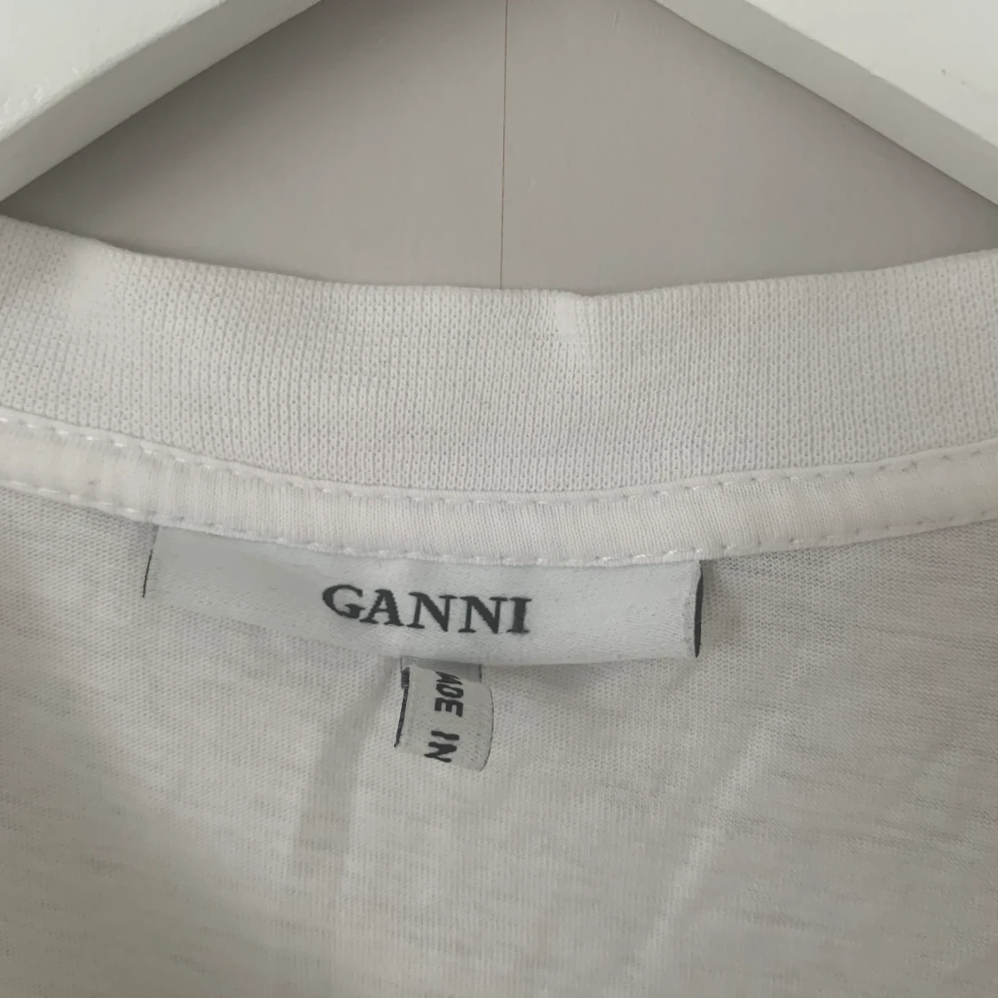 T-shirt från Ganni - 91