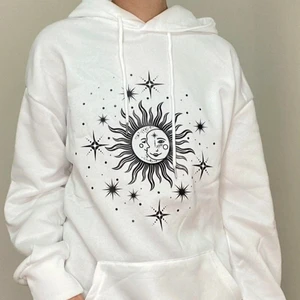 Ny hoddie  - Pris exkl frakt 