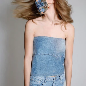 Jeans korsett - Snygg o cool jeans bandou/korsett från scannable.uf. Dragkedja där bak! Passar dig med A kupa eller mindre B👍🏻 Finns endast ett exemplar av denna då uf-företaget speciall designade den efter mina önskemål❤️ perfekt till fest