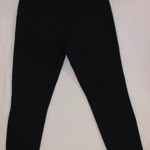 Svarta byxor  -  Black high waist trousers 