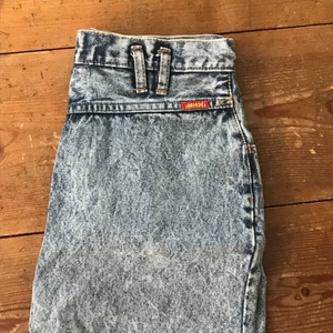 Jeanskjol - Den är mer blå i verkligenheten💌💌