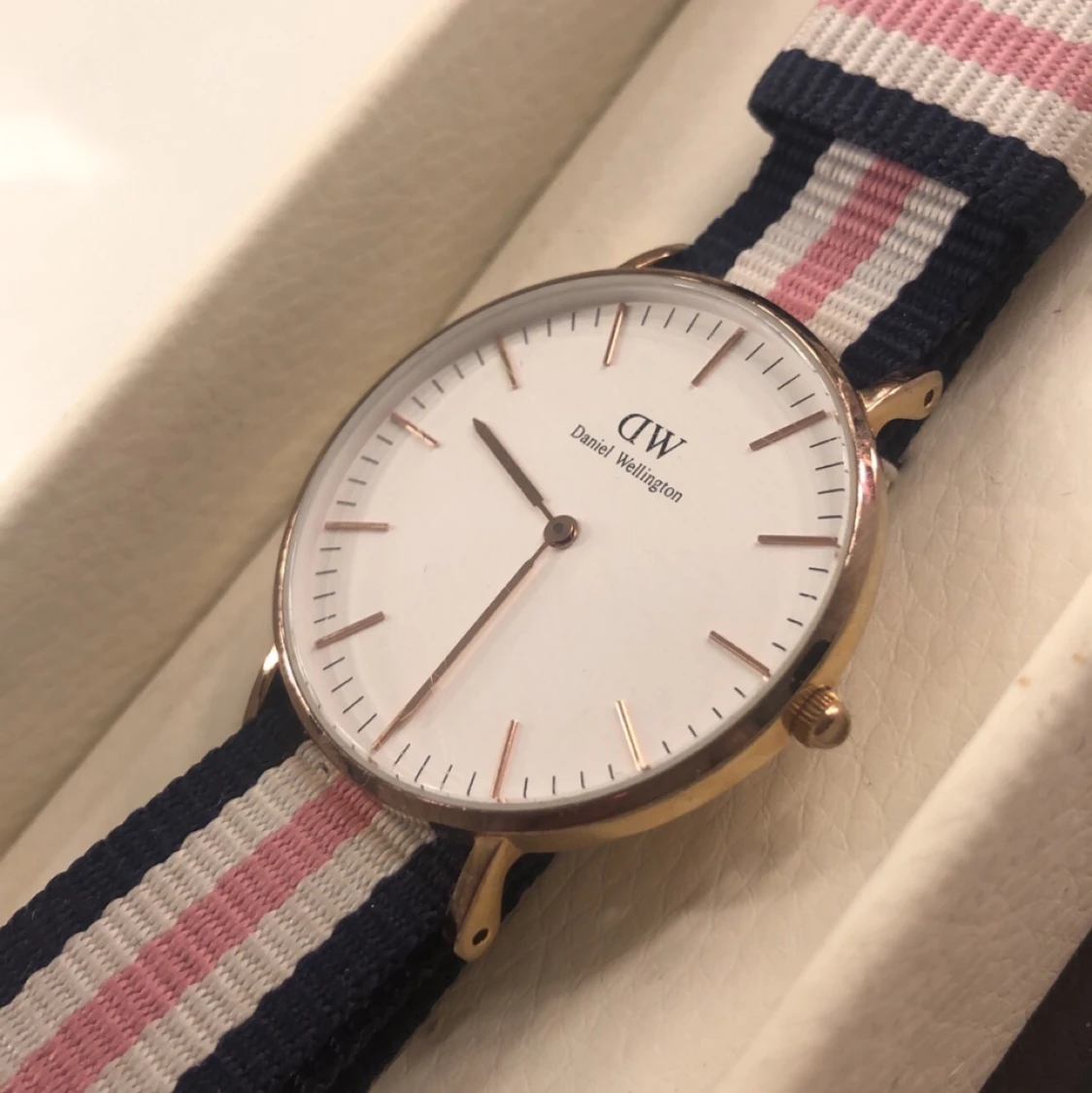 daniel wellington klocka - 91