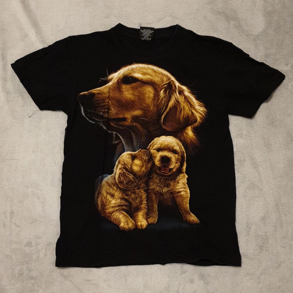 T-shirt med hundtryck | Plick Second Hand