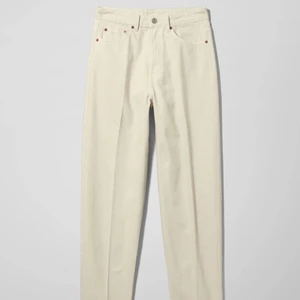 Weekday jeans - Säljer ett par weekday jeans i modellen lash. W29 L28 Jag säljer dem då de inte kommer till användning längre. Använda ett fåtal gånger, de är i bra skick. Nypris:500 Mittpris:200+frakt