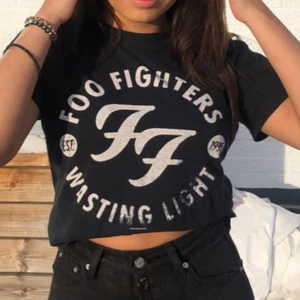Foo fighter t-shirt - Shit cool och bekväm!💕