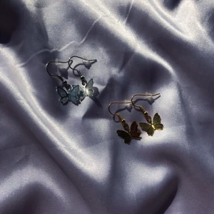 Fjärils örhängen  - Dessa fjärils örhängen är både nickelfria & rostfria 🥰❤️🦋