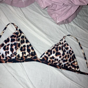 Bikini överdel  - Bikini överdel leopard storlek m från shien 