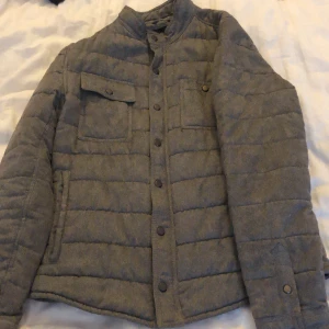 Jacka från Zara stl S - Jacka från zara i stl S, knappt använd