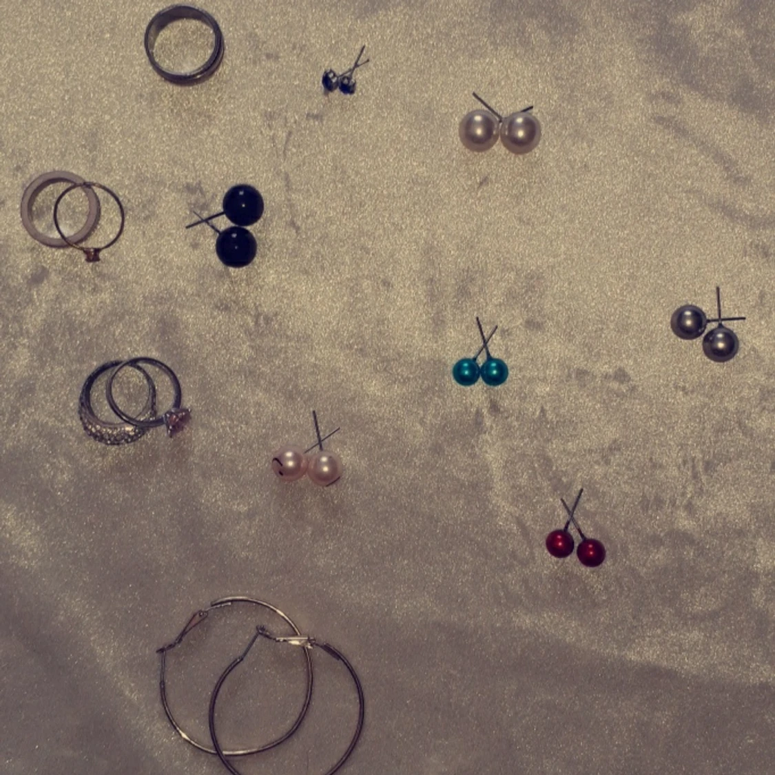 Örhängen och ringar 