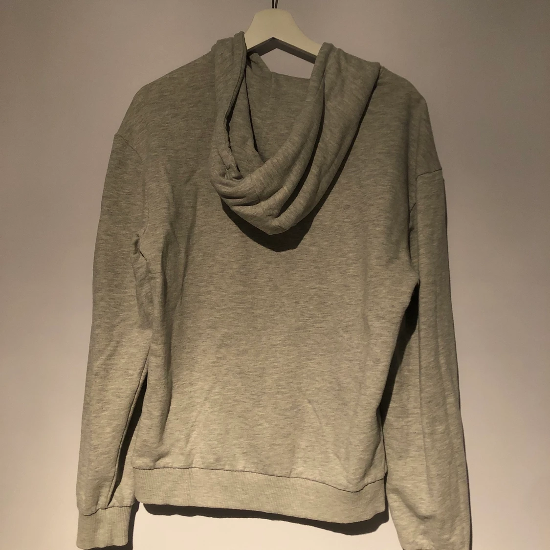 Fila grå hoodie  - 90