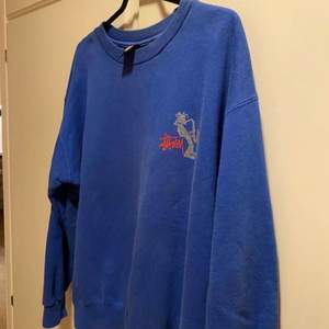 Stussy sweatshirt från 90-talet                                   Size M sitter som en S