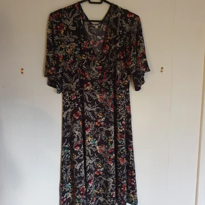 Klänning - Fin kortärmad klänning