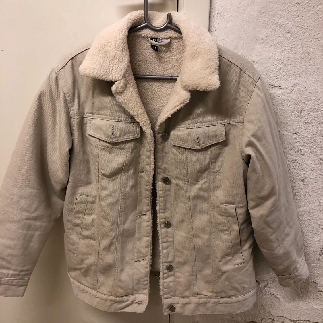 Jacka från H&M snygg passform