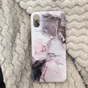 Mobilskal iPhone X/XS - Mobilskal i silikon (böjbart material) passar iPhone X/XS. Frakten är medräknad i priset 💗