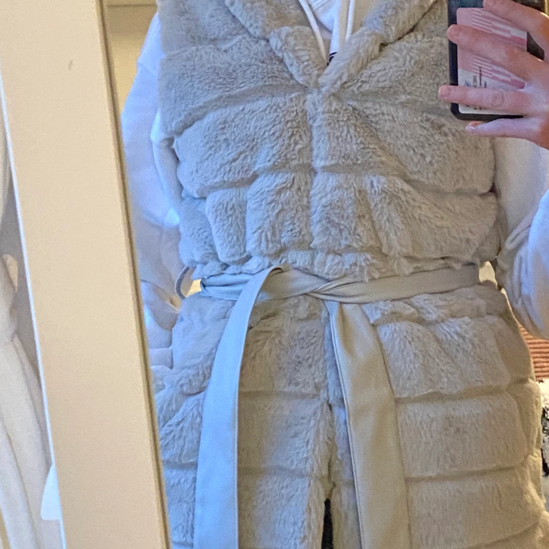 Fluffig väst💞 - 91