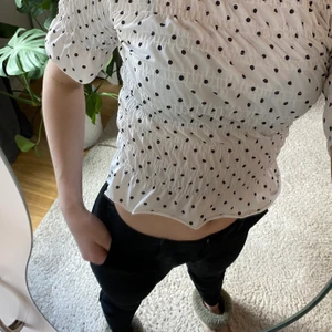 Topp - Snygg topp från Gina Tricot, strl XS