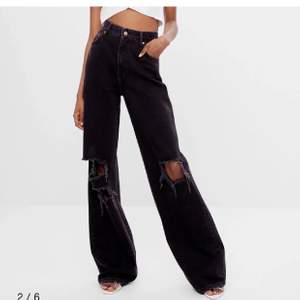 Lägger upp dessa jeans igen pga oseriösa köpare på förra inlägget. Använda några gånger men är som nya☺️ skriv för frågor eller liknande💞