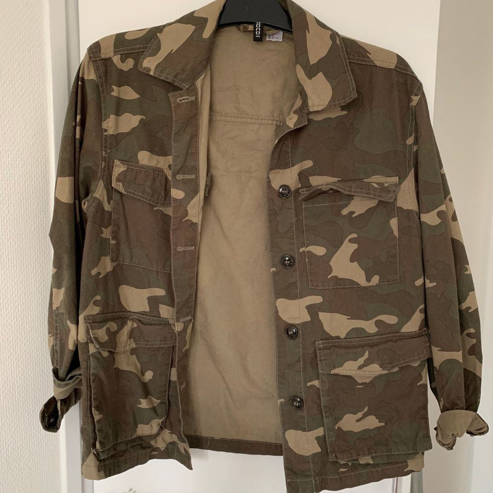 camoflage jacka - H&M | Plick Second Hand