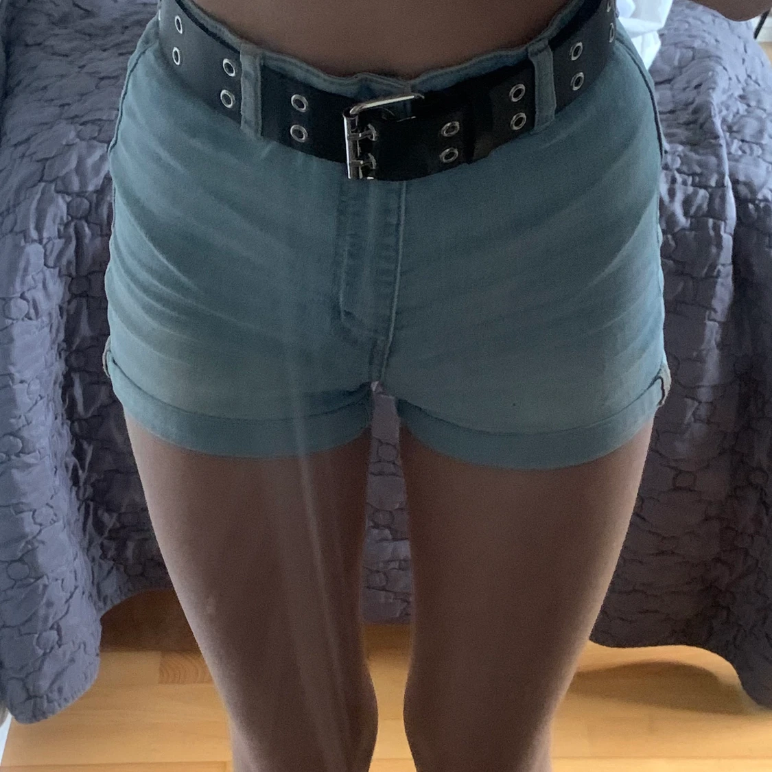 Ljusblåa shorts storlek 36 - 90