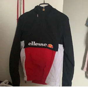 Ellesse vindjacka  - Strl 36