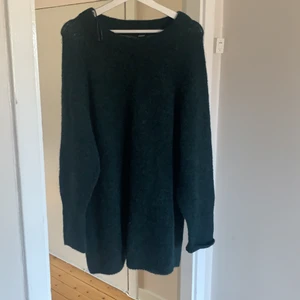 Stickad klänning  - Säljer denna snygga stickade klänning i st M. Säljer för 150kr + 60kr frakt. 💞