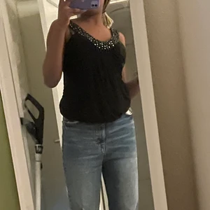 Linne  - Finns inte mycket o säga, den här linnen är för stor för mig nu och vill sälja bort den än att slänga den. 