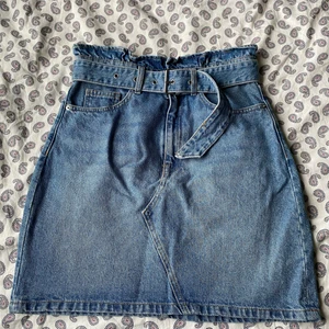 Jeans kjol - Oandvänd, bra skick