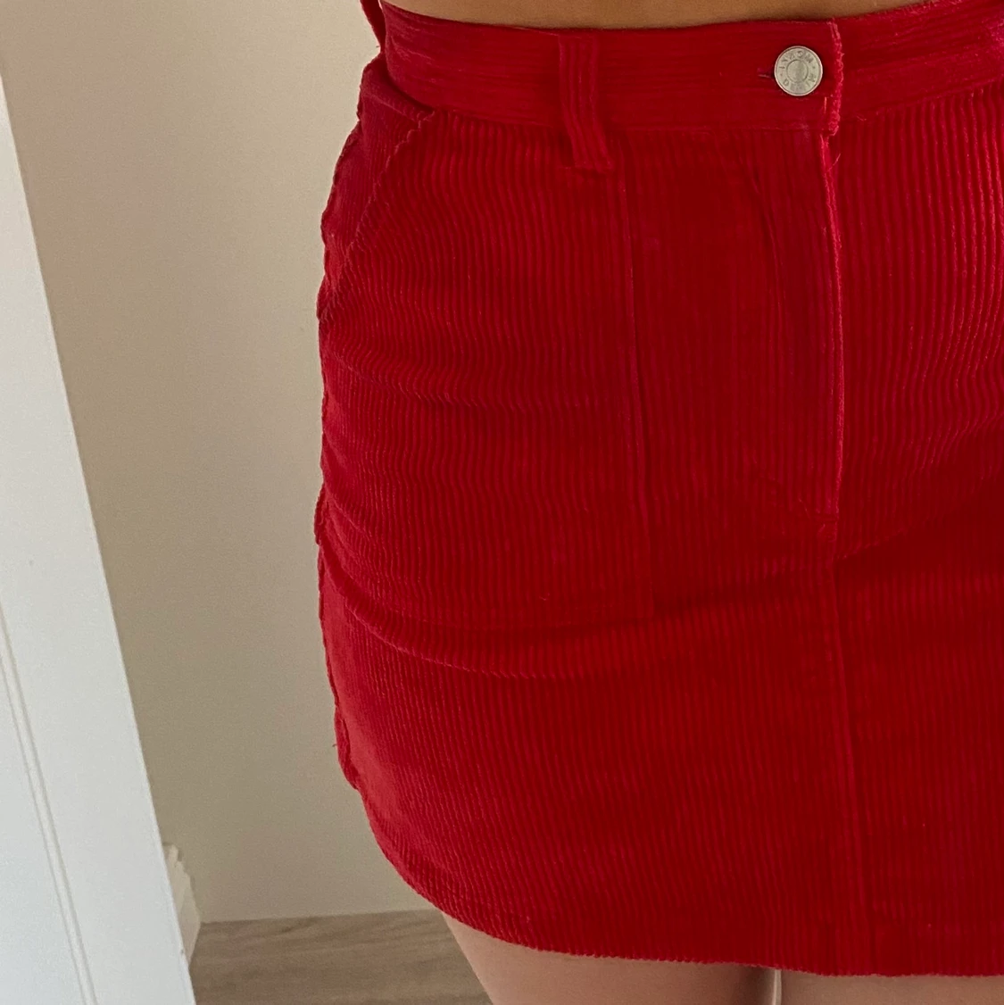 Röd manchesterkjol - 90